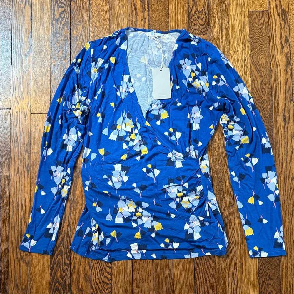 Boden wrap front top, NWT, US size 12, Blue floral